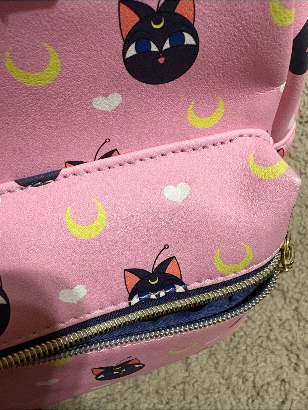 Sailor Moon Luna Loungefly - Picture 5 of 6